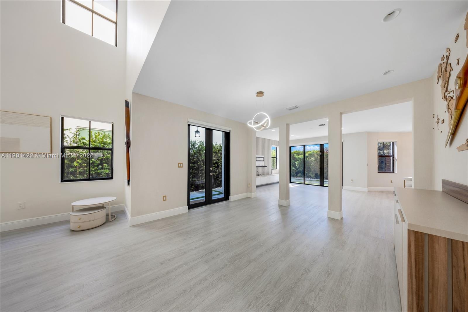 6900 NW 106th Ave Doral, FL 33178