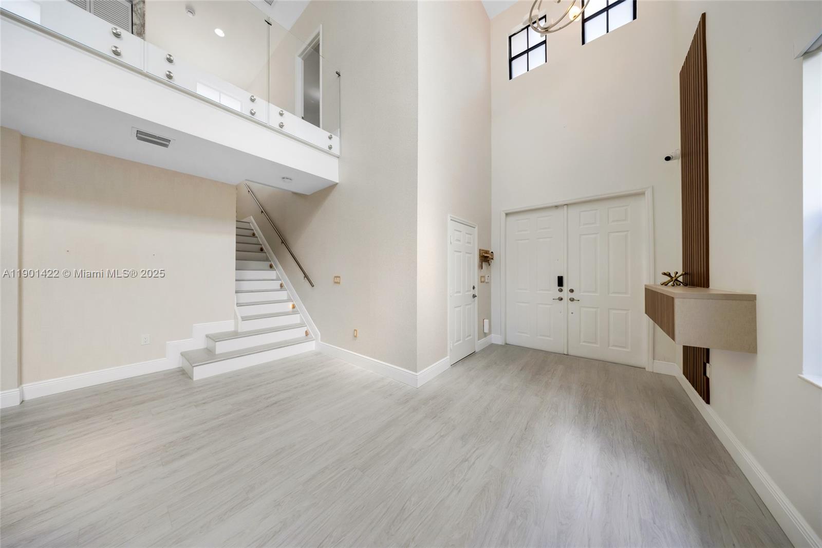 6900 NW 106th Ave Doral, FL 33178