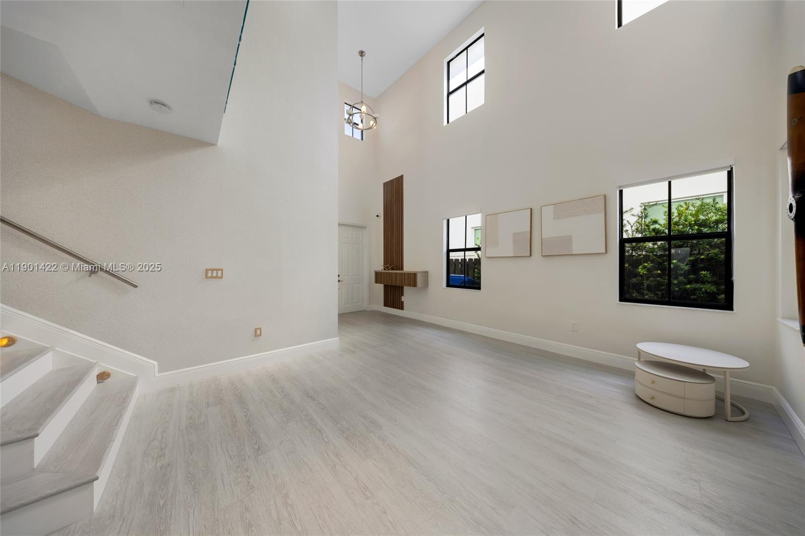 6900 NW 106th Ave Doral, FL 33178