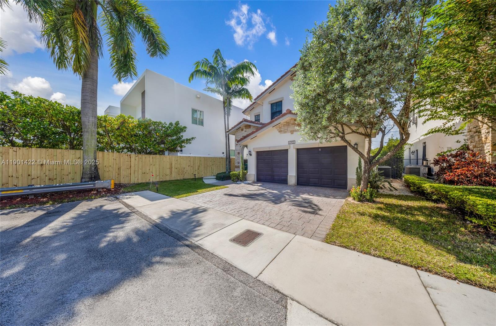 6900 NW 106th Ave Doral, FL 33178