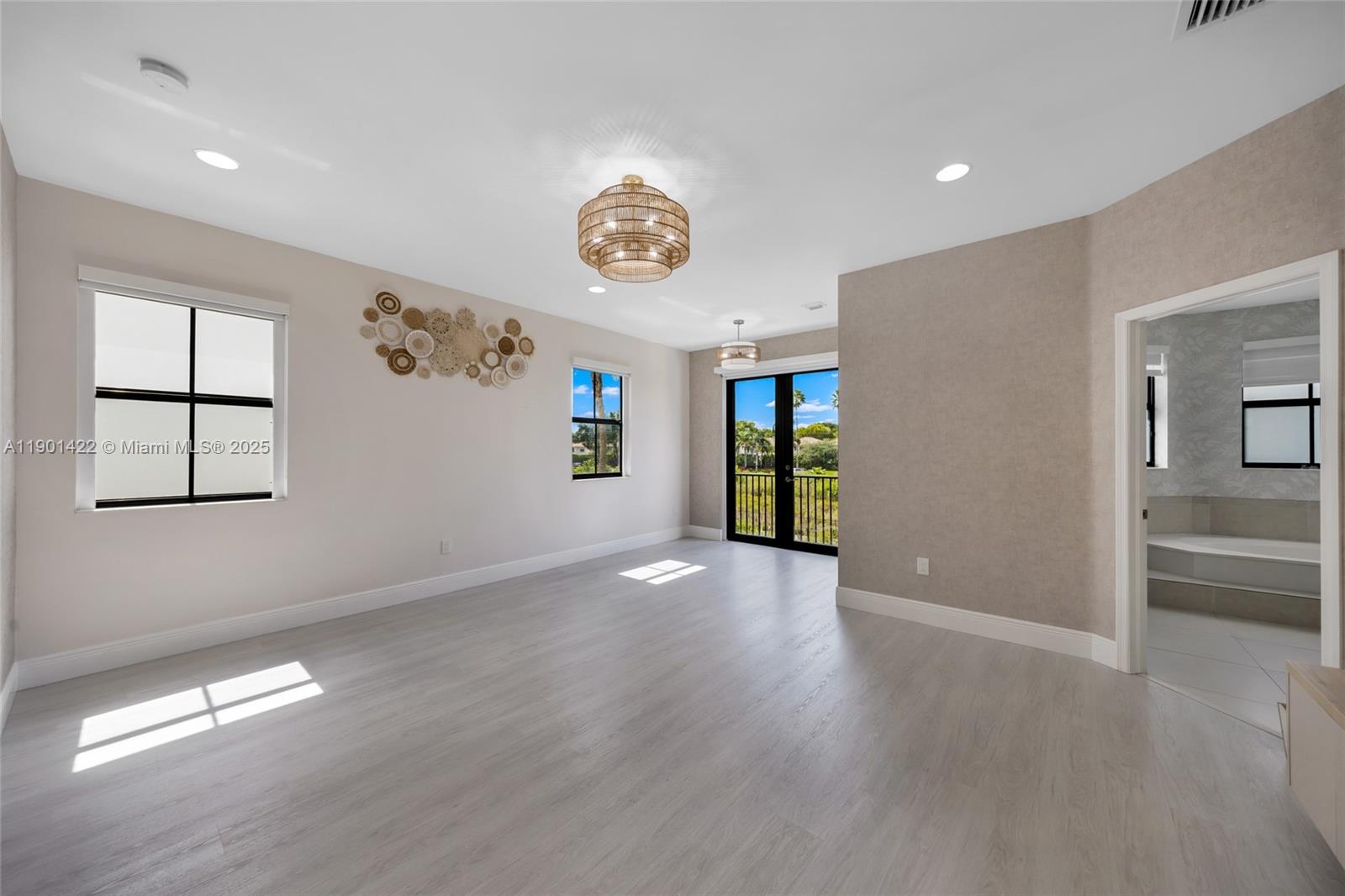 6900 NW 106th Ave Doral, FL 33178