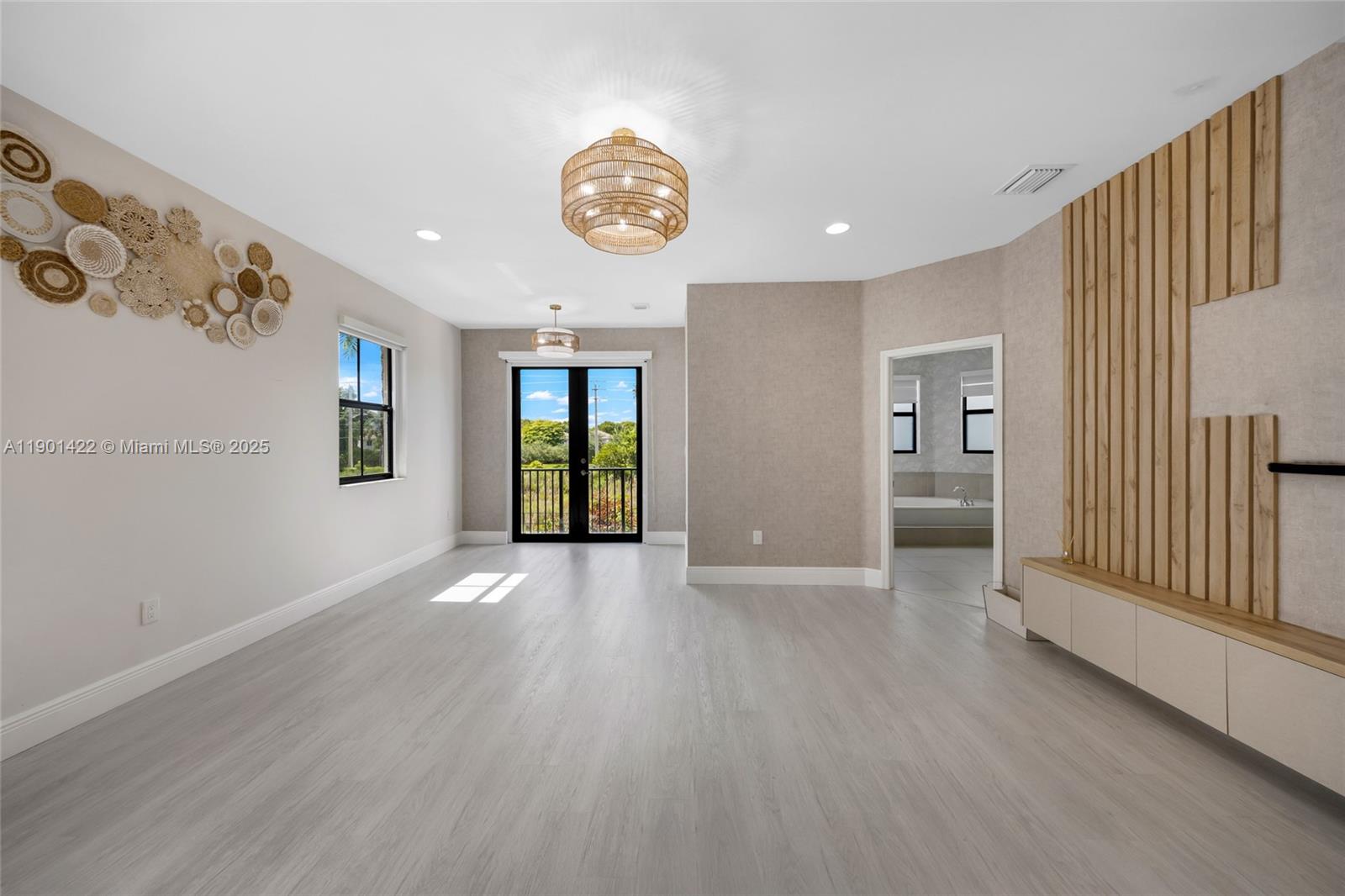 6900 NW 106th Ave Doral, FL 33178