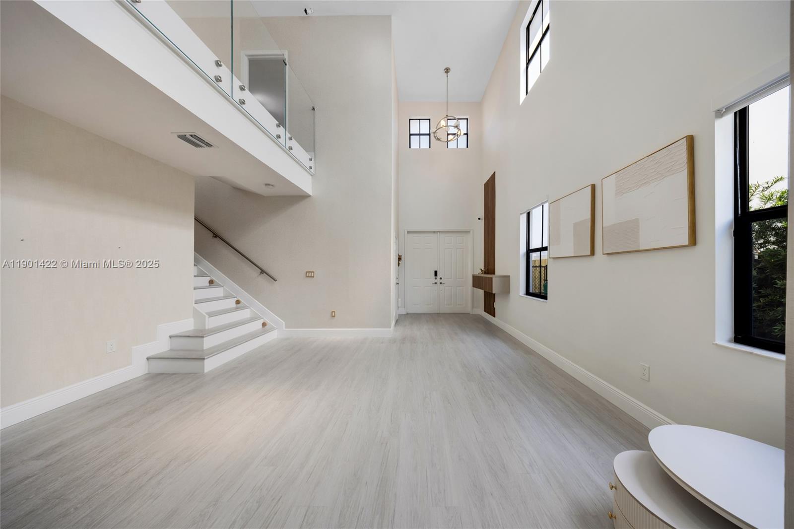 6900 NW 106th Ave Doral, FL 33178