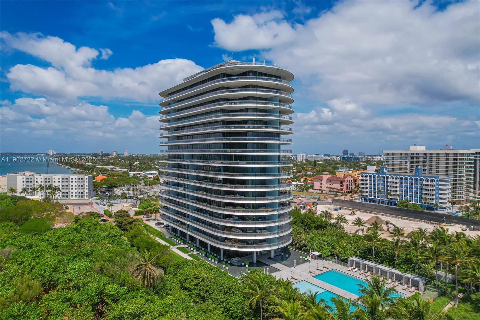 8701 Collins Ave #904 Miami Beach, FL 33154