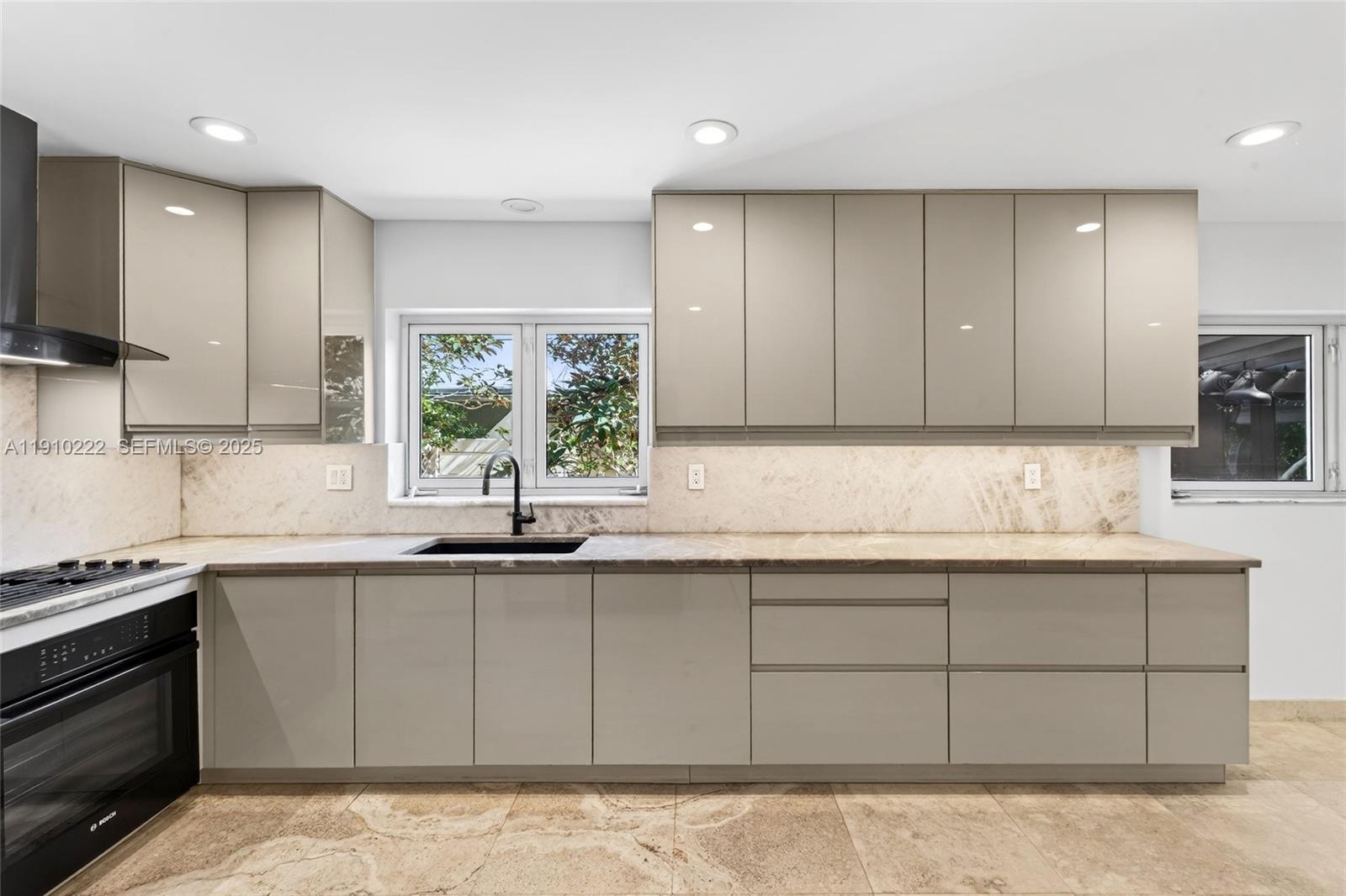 3414 Norfolk St Pompano Beach, FL 33062