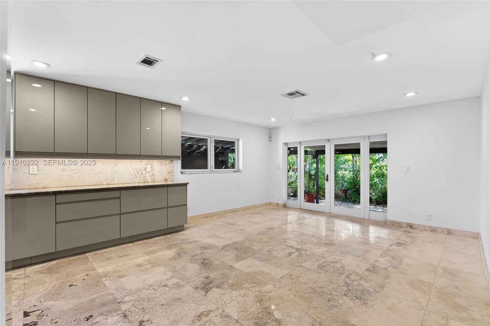 3414 Norfolk St Pompano Beach, FL 33062