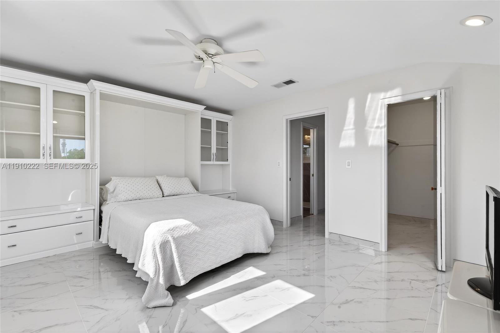 3414 Norfolk St Pompano Beach, FL 33062