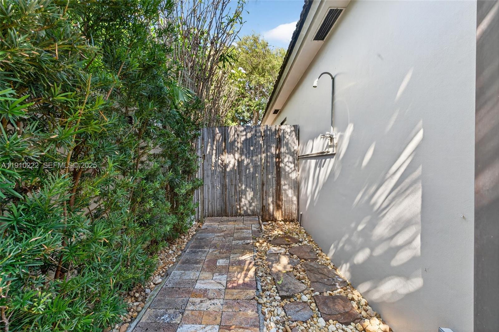 3414 Norfolk St Pompano Beach, FL 33062