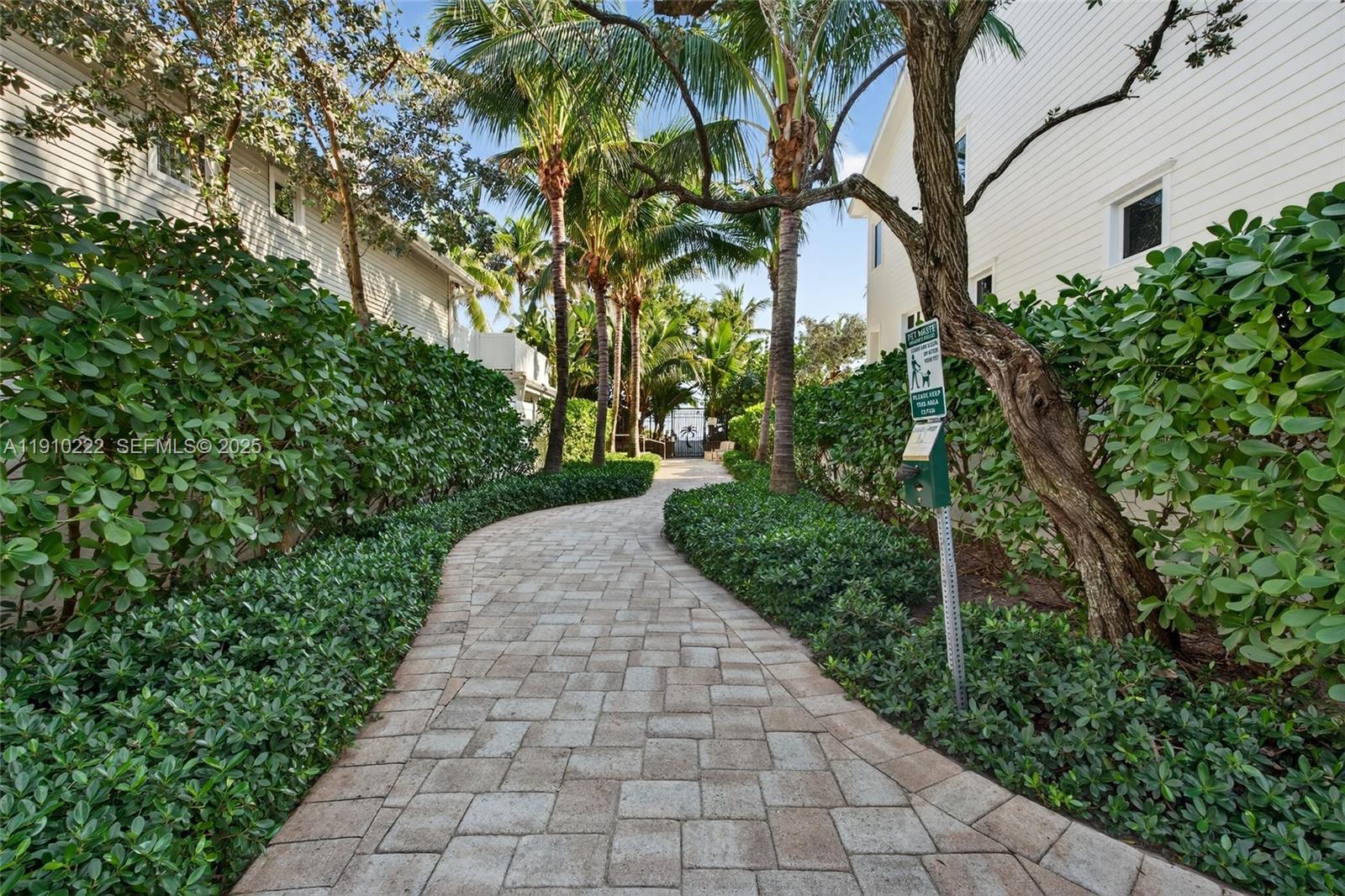 3414 Norfolk St Pompano Beach, FL 33062