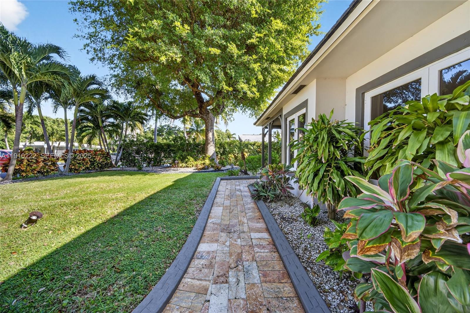 3414 Norfolk St Pompano Beach, FL 33062