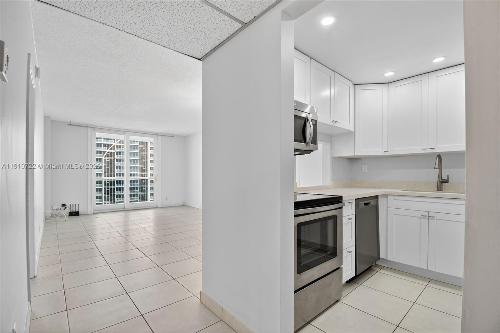 336 N Birch Rd #12B Fort Lauderdale, FL 33304