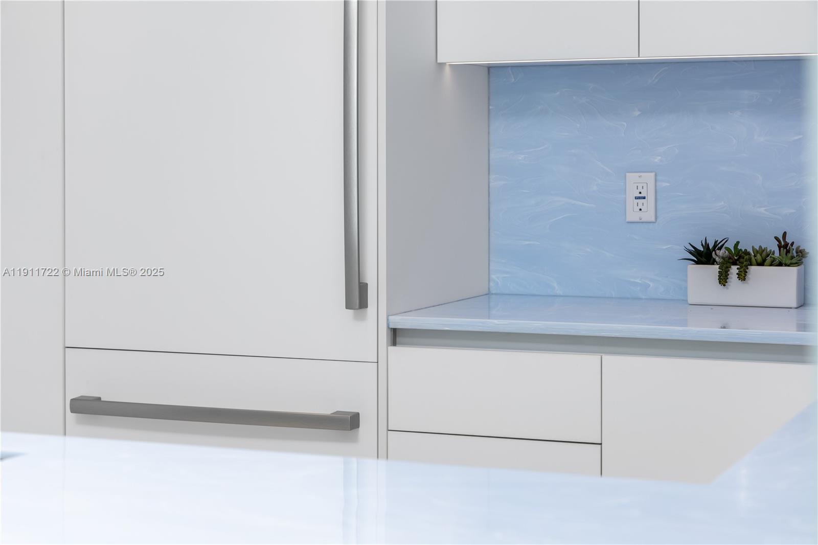 image The Metropolitan Condo9