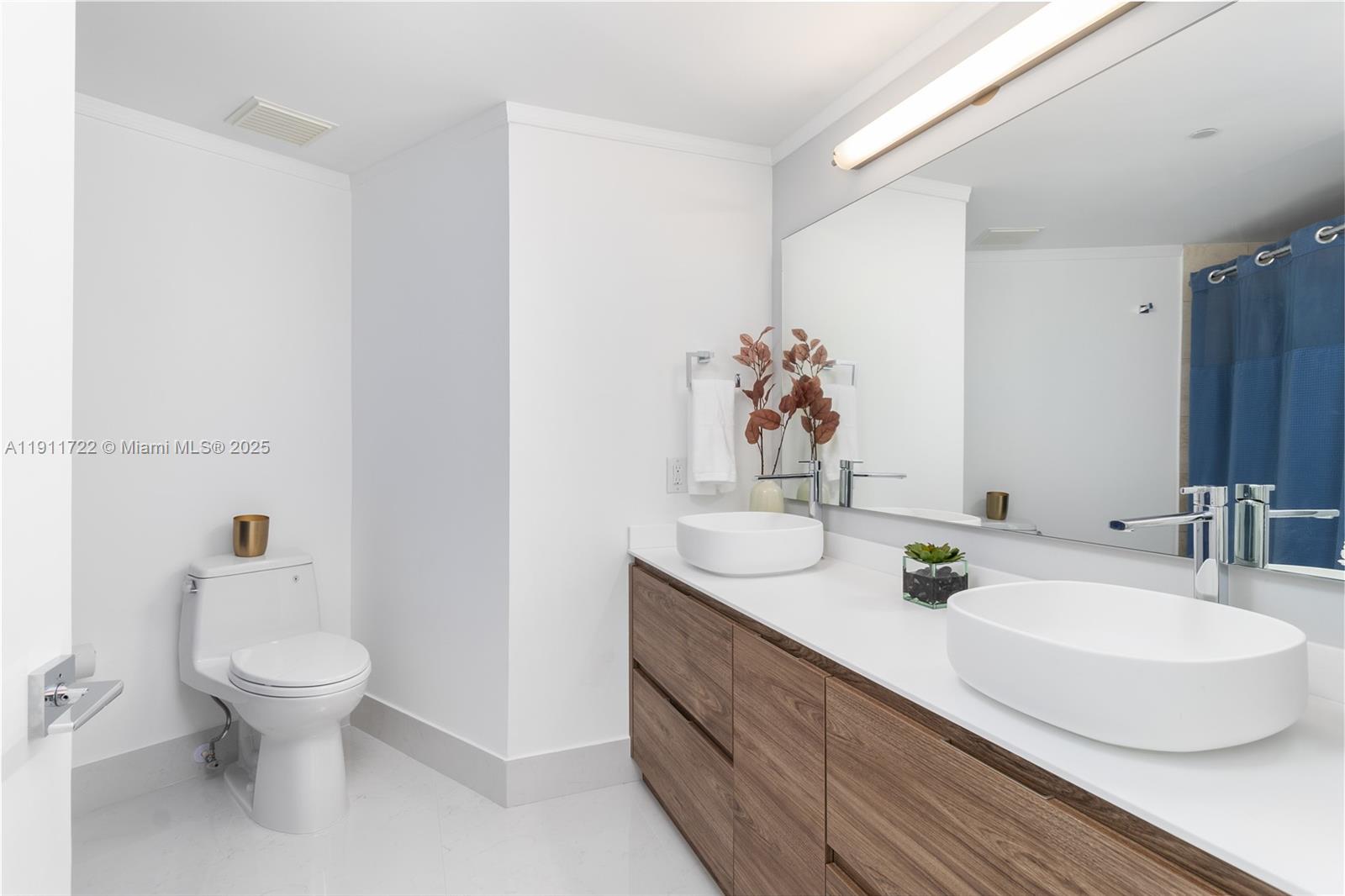 image The Metropolitan Condo11