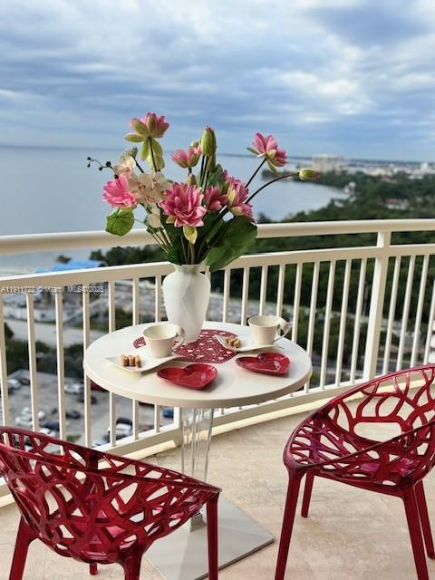 image The Metropolitan Condo15