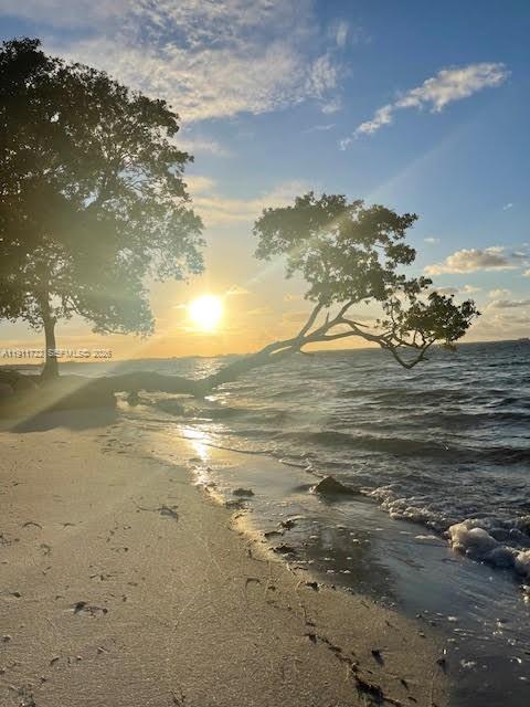 image The Metropolitan74