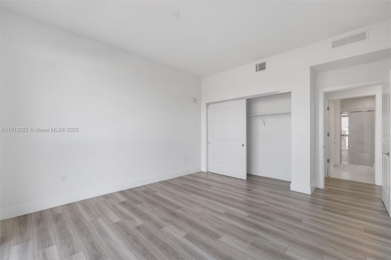 101 Diplomat Pkwy #1002 Hallandale Beach, FL 33009