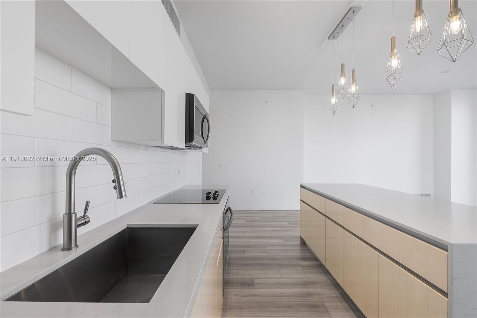 101 Diplomat Pkwy #1002 Hallandale Beach, FL 33009