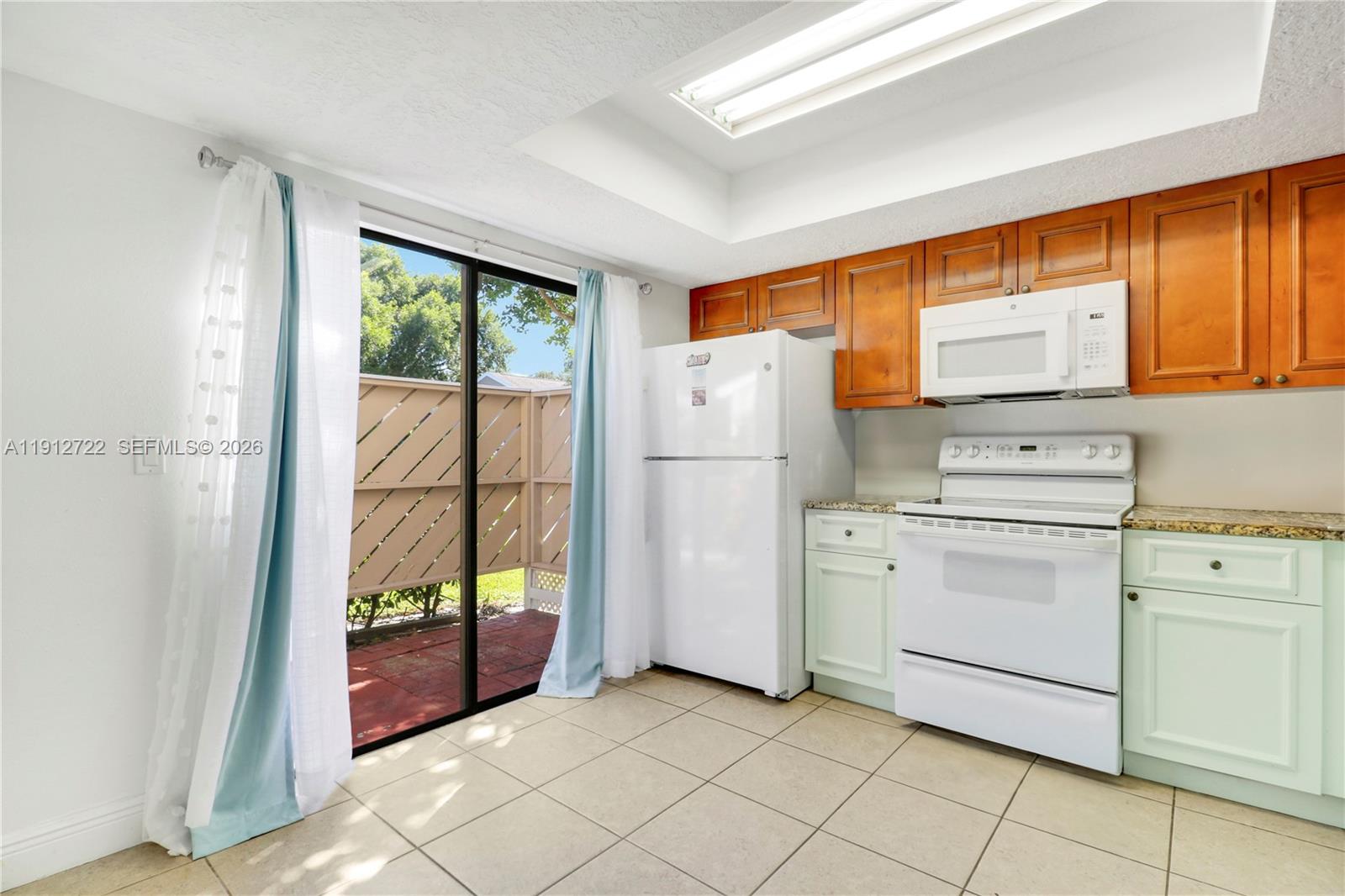 301 Lakewood Dr #8A Jupiter, FL 33458