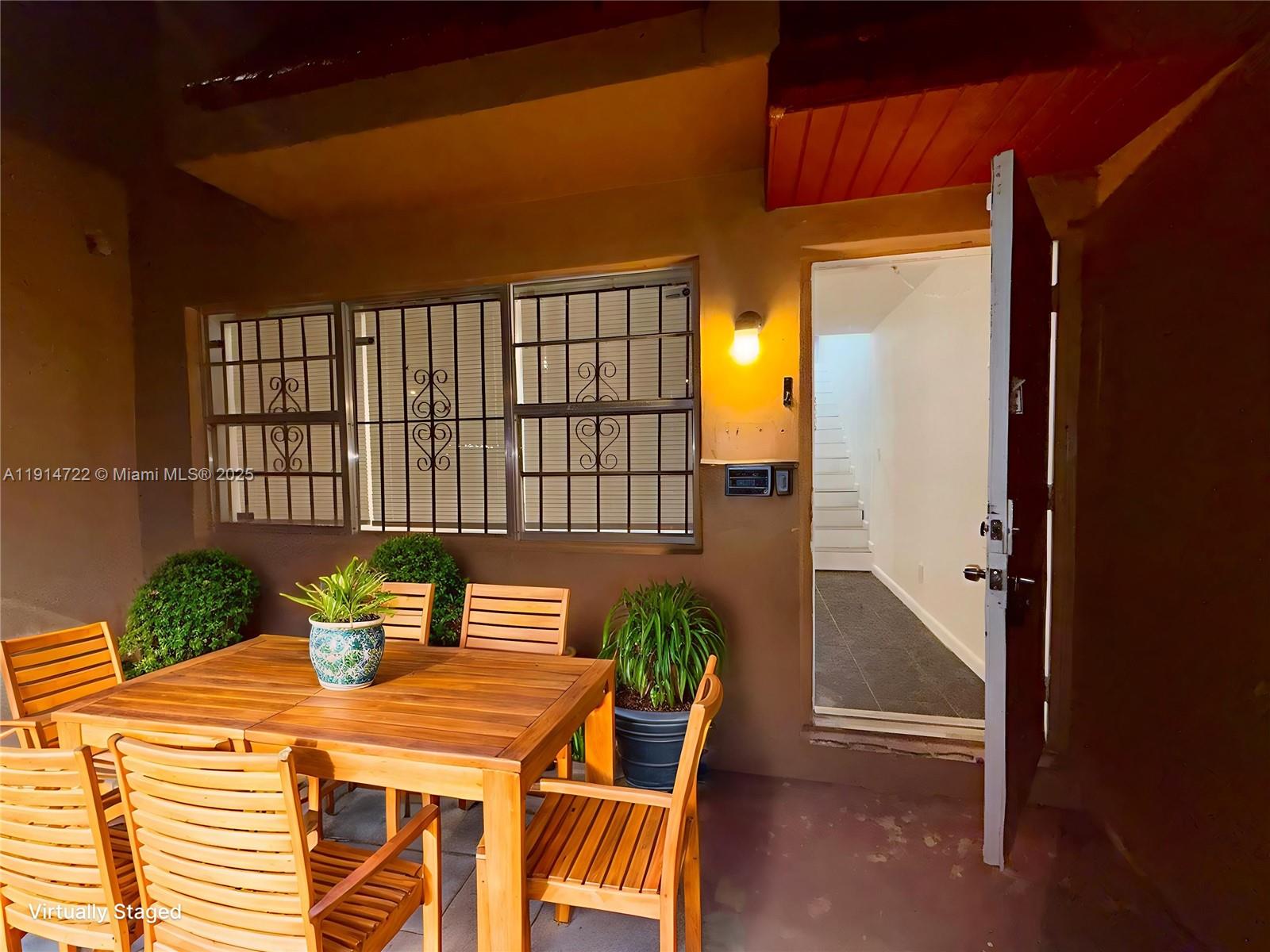 4045 NW 19th St #4045