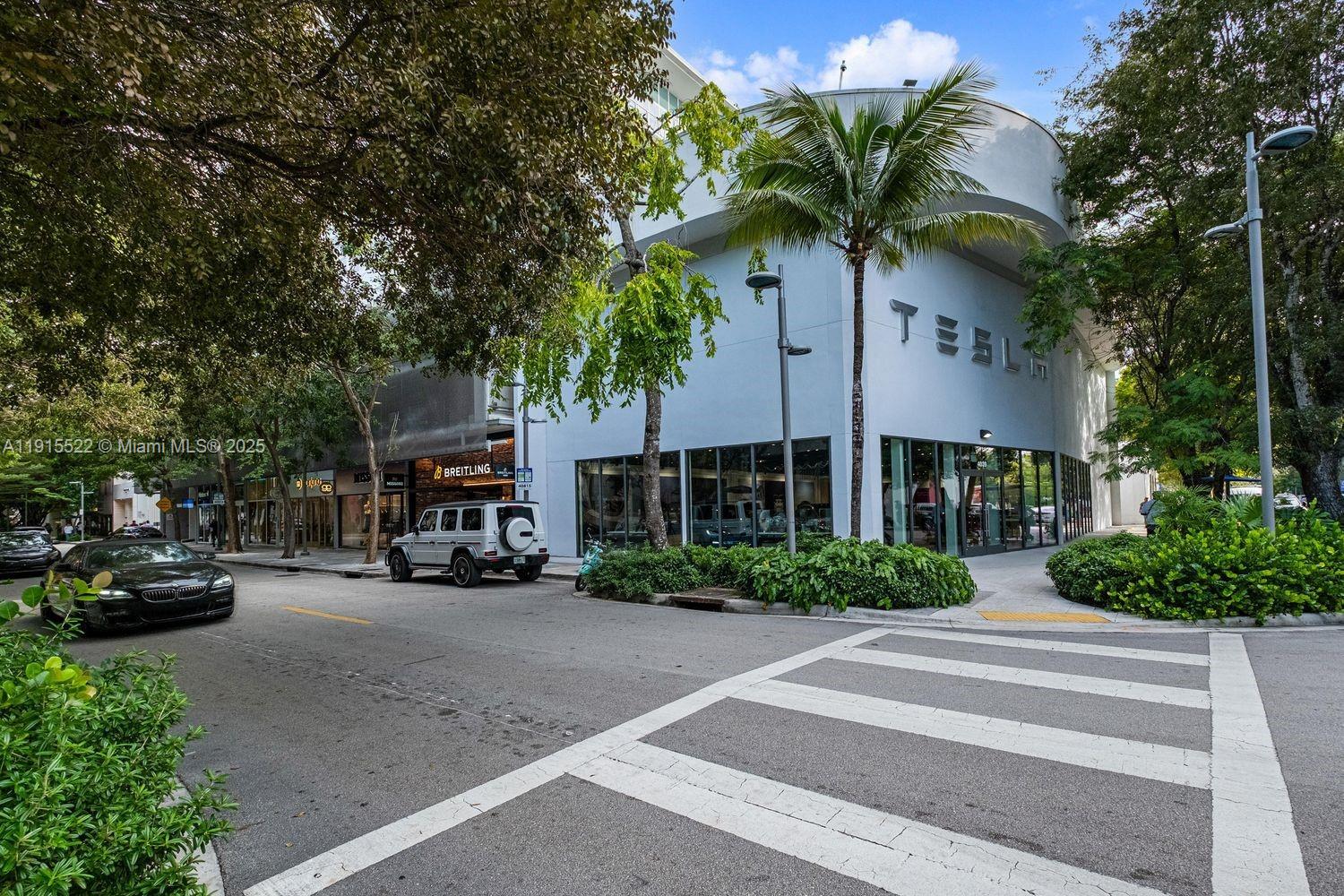 137 NE 46th St Miami, FL 33137