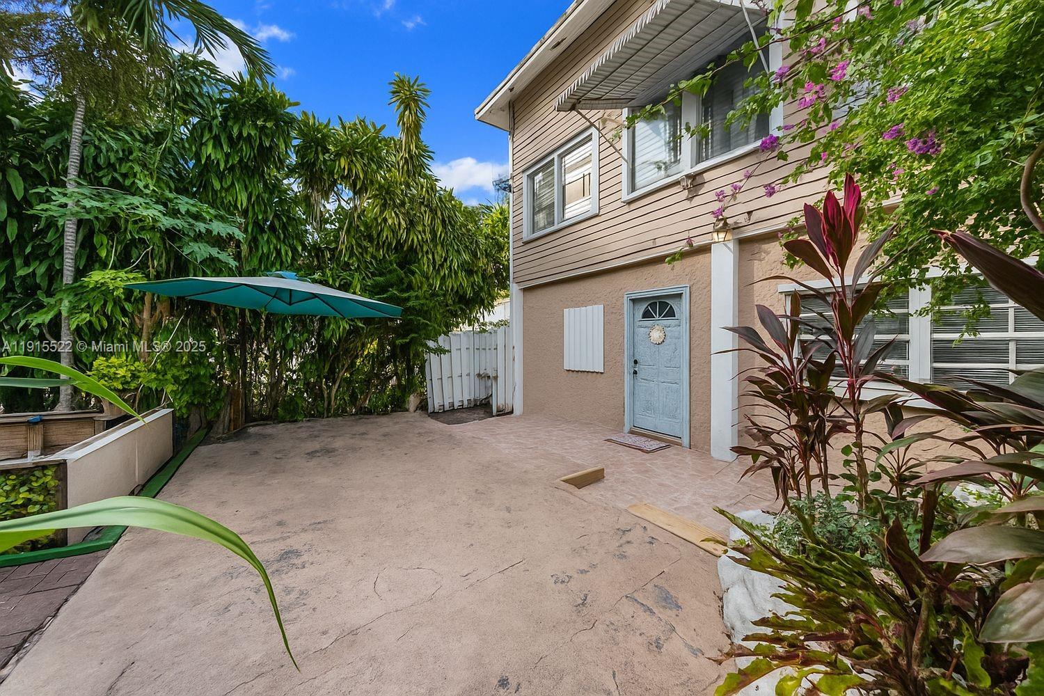 137 NE 46th St Miami, FL 33137