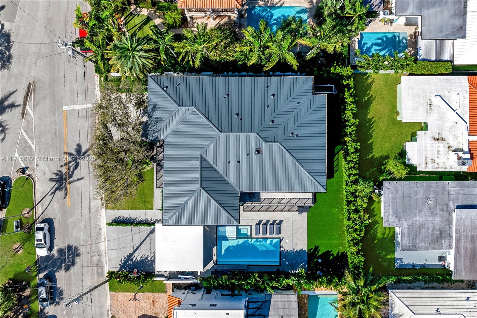 9045 Hawthorne Ave Surfside, FL 33154