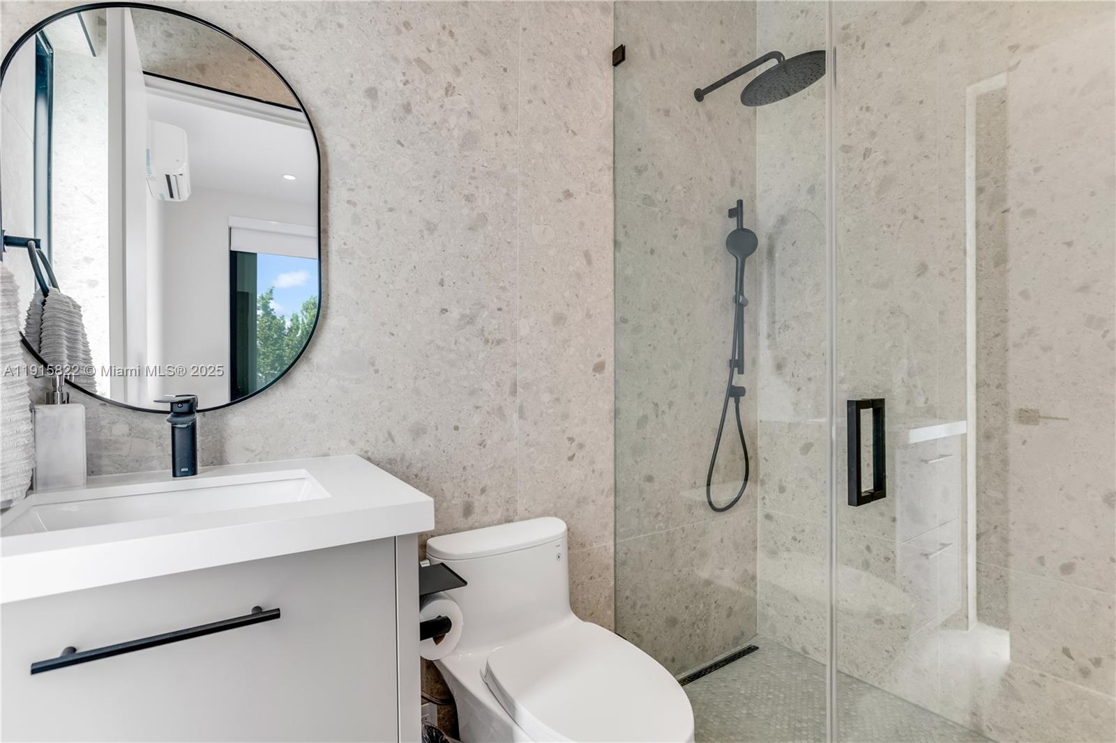 9045 Hawthorne Ave Surfside, FL 33154