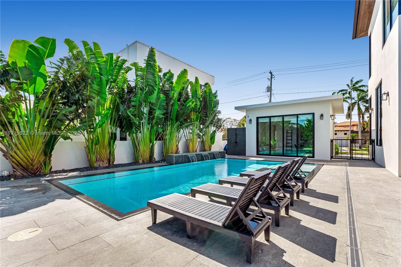 9045 Hawthorne Ave Surfside, FL 33154