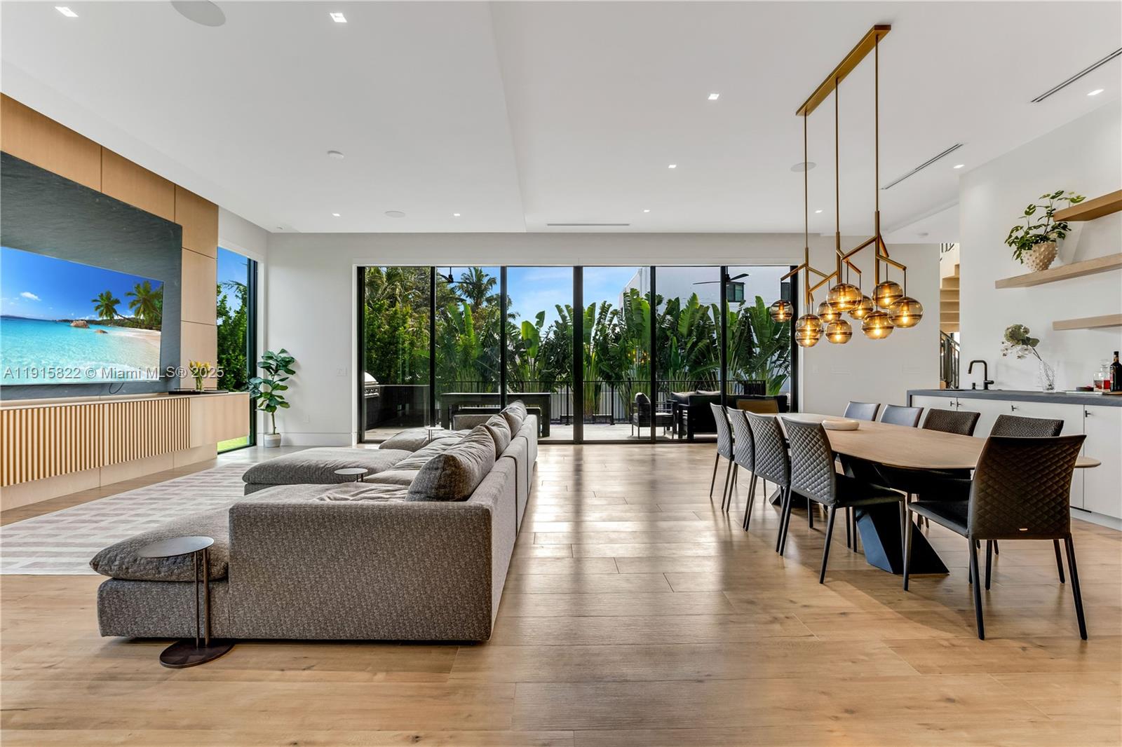 9045 Hawthorne Ave Surfside, FL 33154