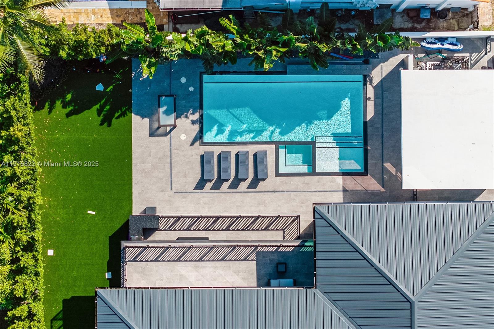 9045 Hawthorne Ave Surfside, FL 33154