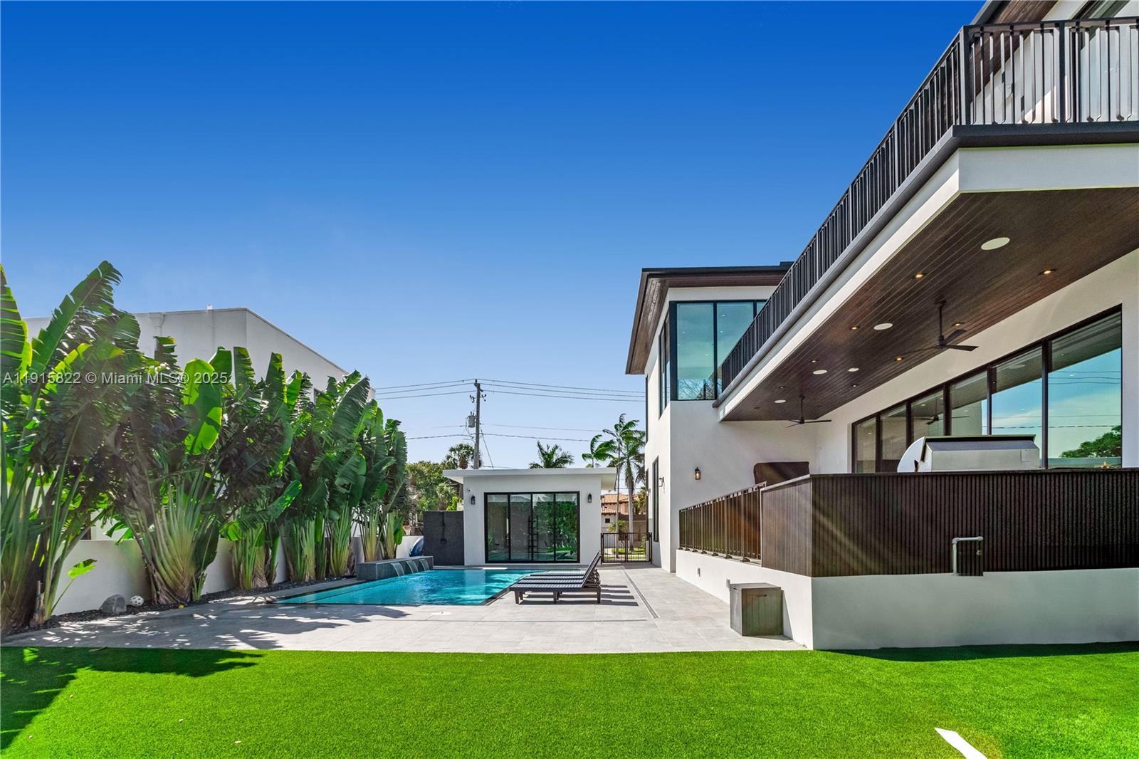 9045 Hawthorne Ave Surfside, FL 33154