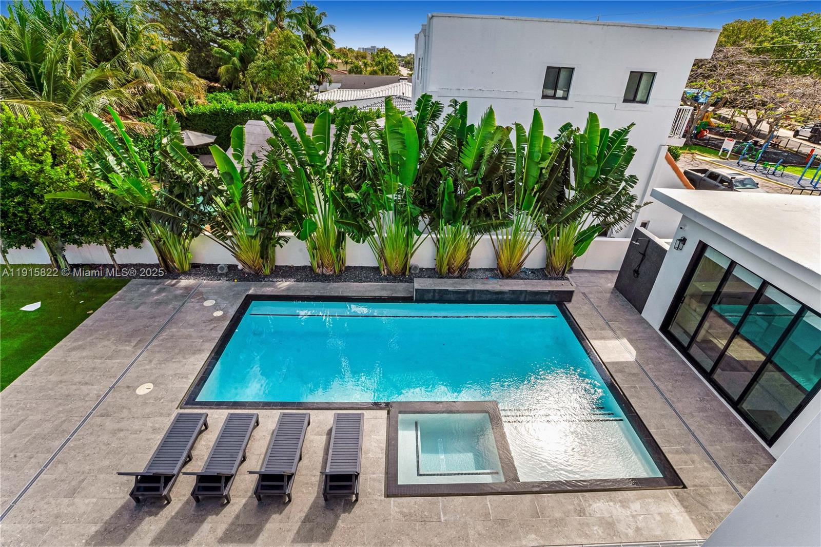 9045 Hawthorne Ave Surfside, FL 33154