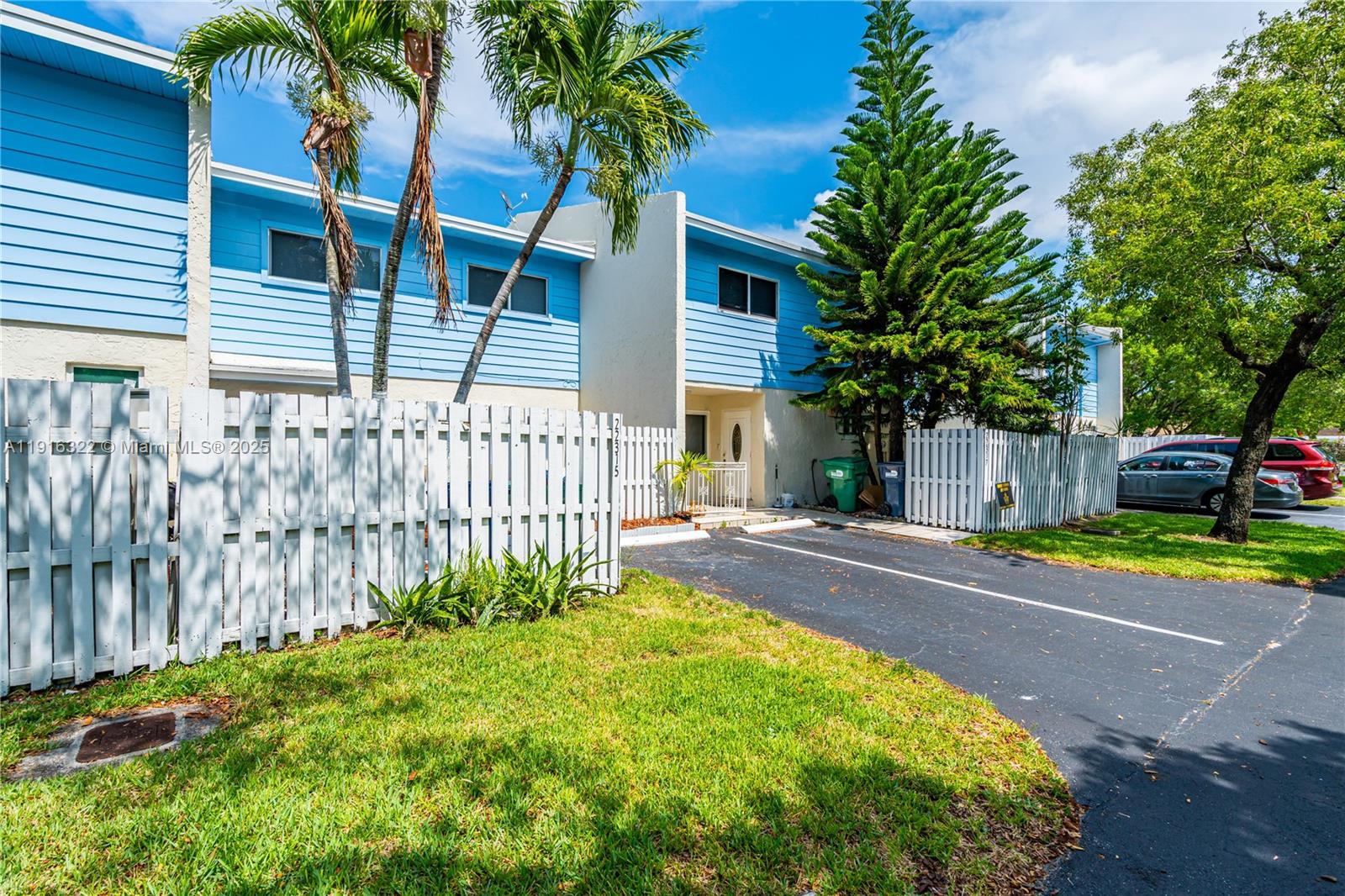 22315 SW 103rd Ave Cutler Bay, FL 33190