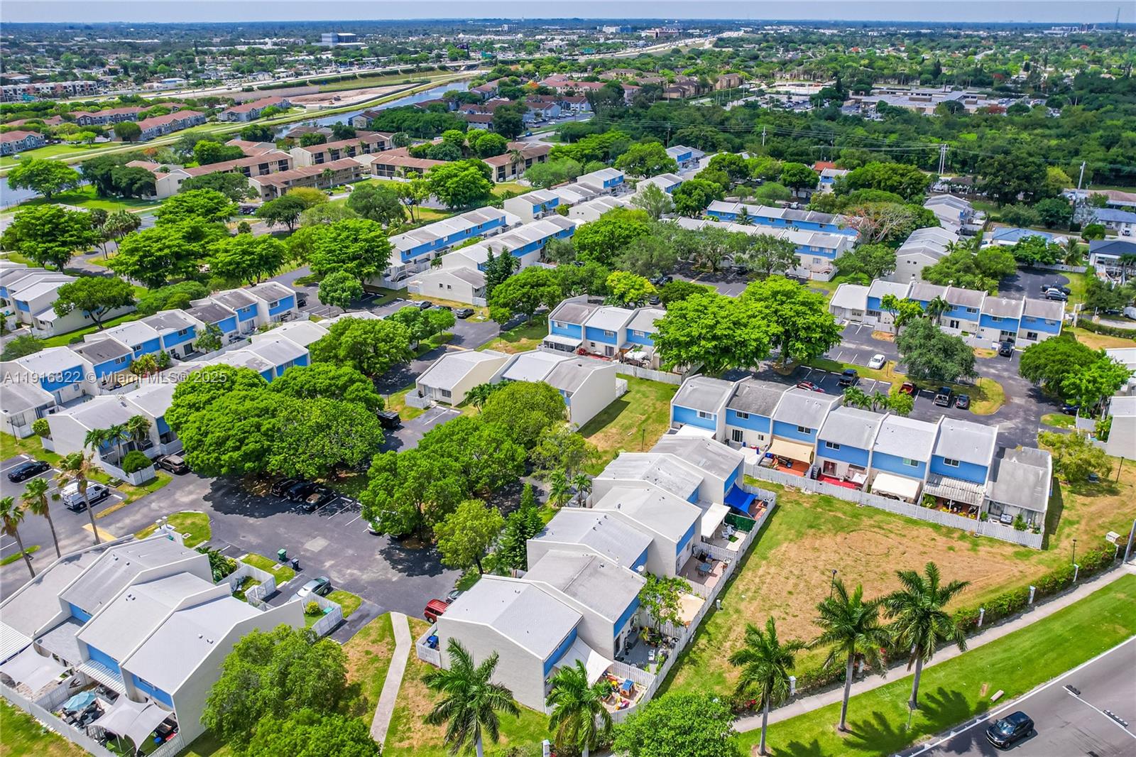 22315 SW 103rd Ave Cutler Bay, FL 33190