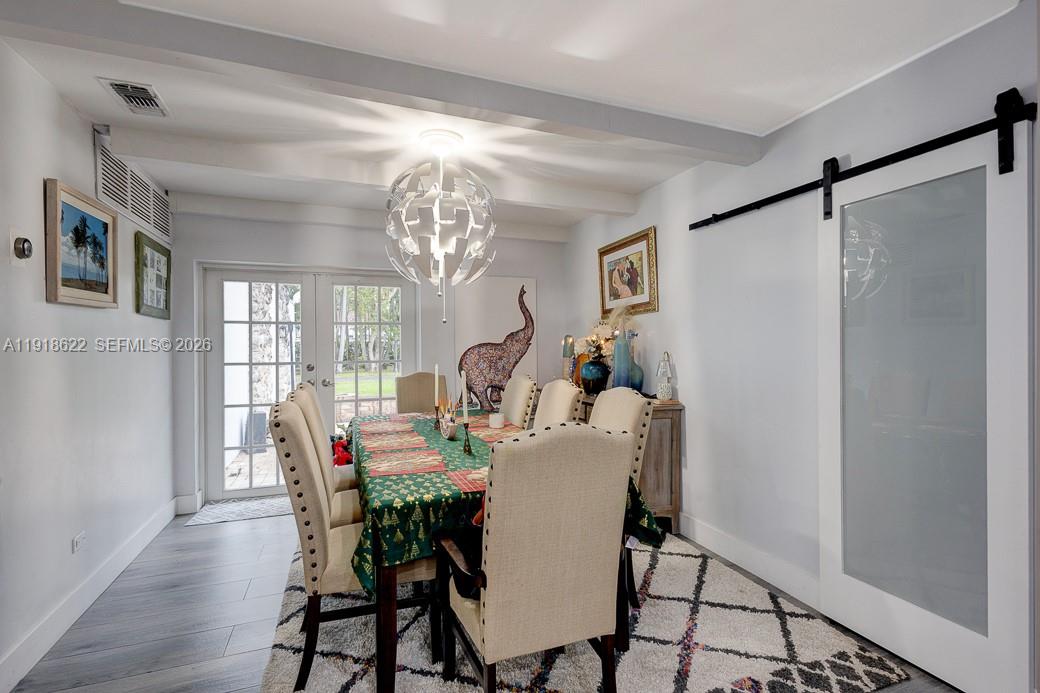 8290 Sunset Dr Miami, FL 33143