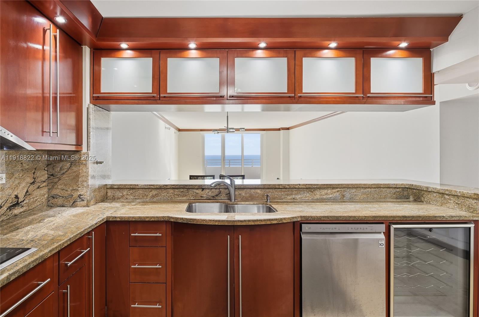 5555 Collins Ave #12N Miami Beach, FL 33140