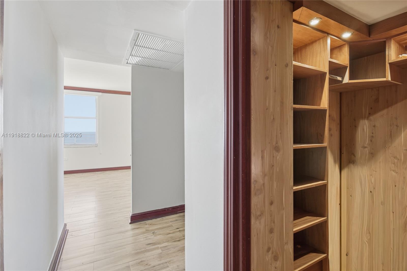 5555 Collins Ave #12N Miami Beach, FL 33140