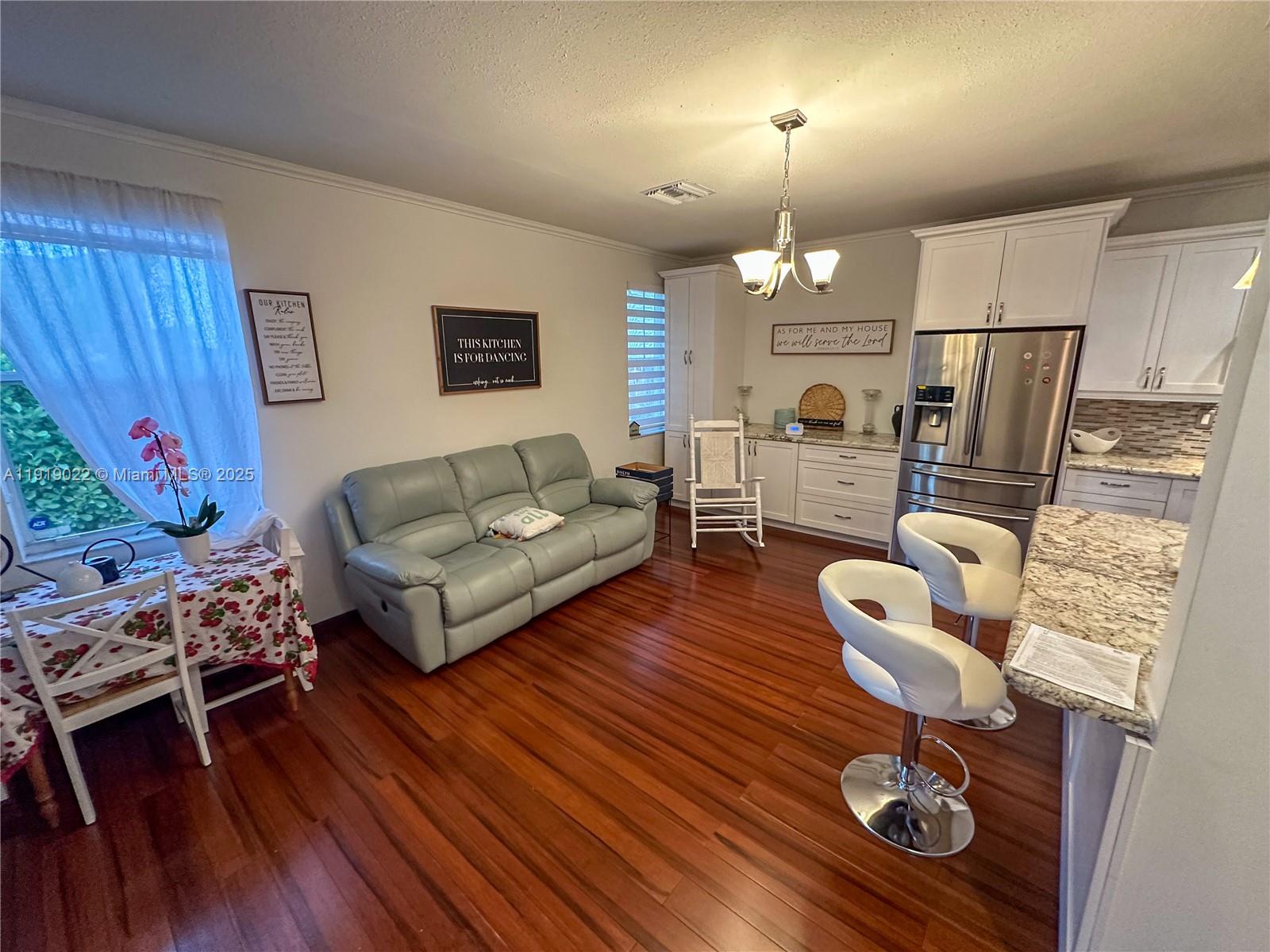 16368 SW 43rd Ter Kendall, FL 33185