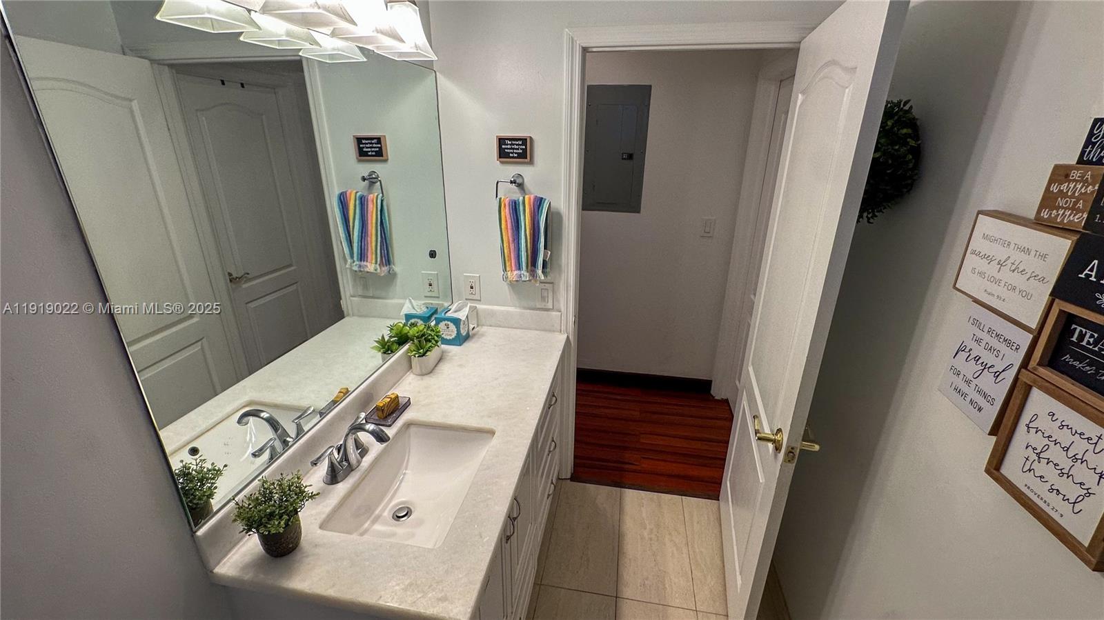 16368 SW 43rd Ter Kendall, FL 33185