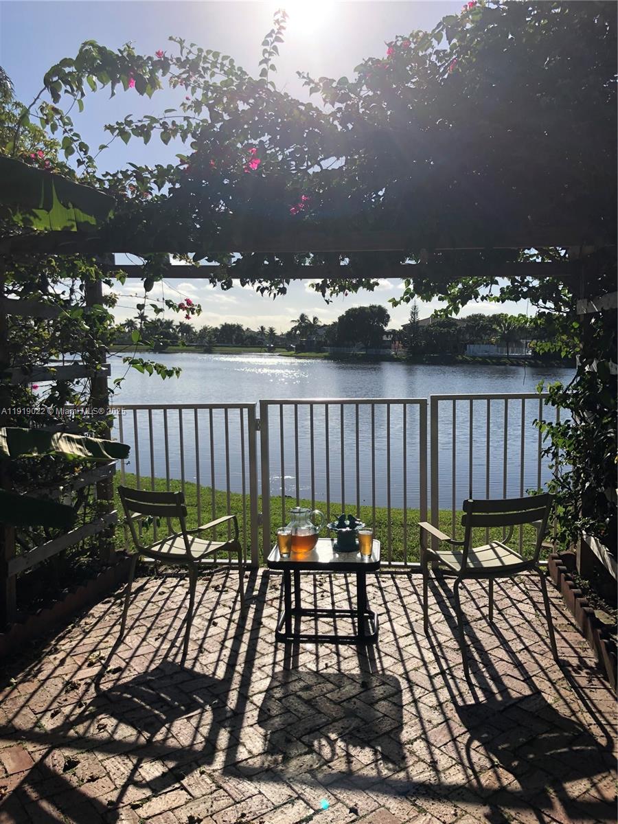 16368 SW 43rd Ter Kendall, FL 33185