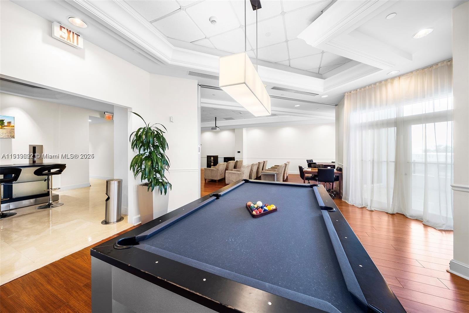 4775 Collins Ave #PH4306 Miami Beach, FL 33140