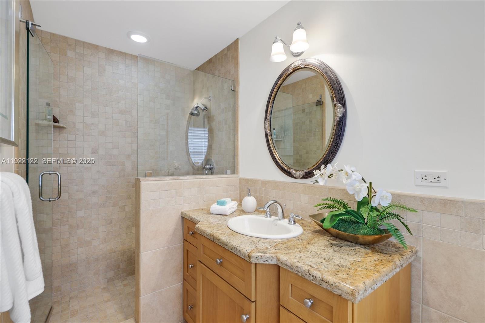 608 Middle Riv Dr Fort Lauderdale, FL 33304