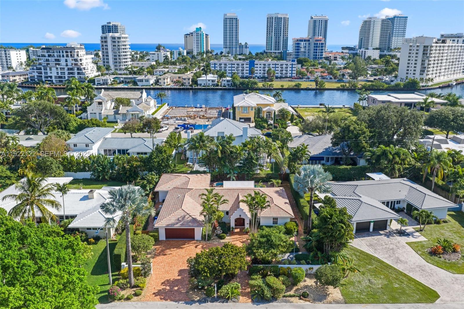 608 Middle Riv Dr Fort Lauderdale, FL 33304