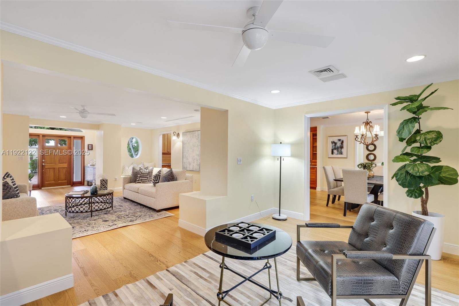 608 Middle Riv Dr Fort Lauderdale, FL 33304