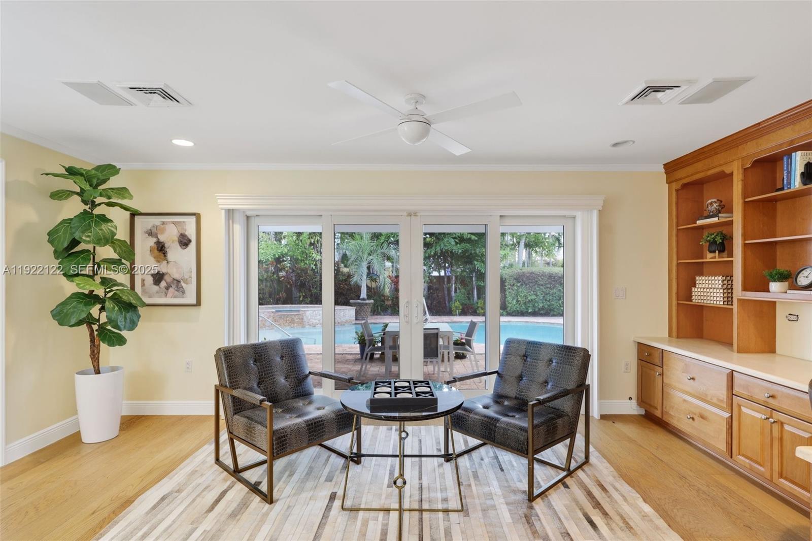 608 Middle Riv Dr Fort Lauderdale, FL 33304