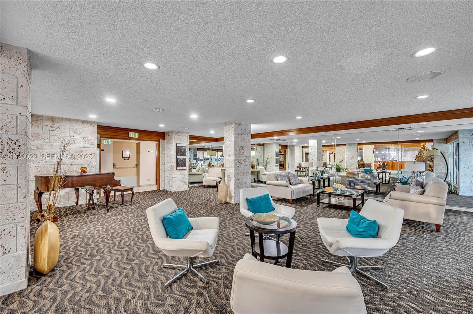 image Winston Towers 50013