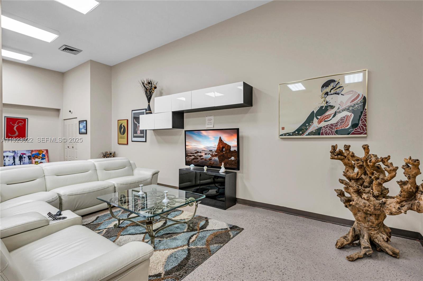 image Winston Towers 50018