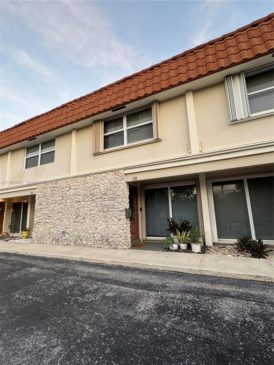 5555 N Ocean Blvd #28 Lauderdale By The Sea, FL 33308