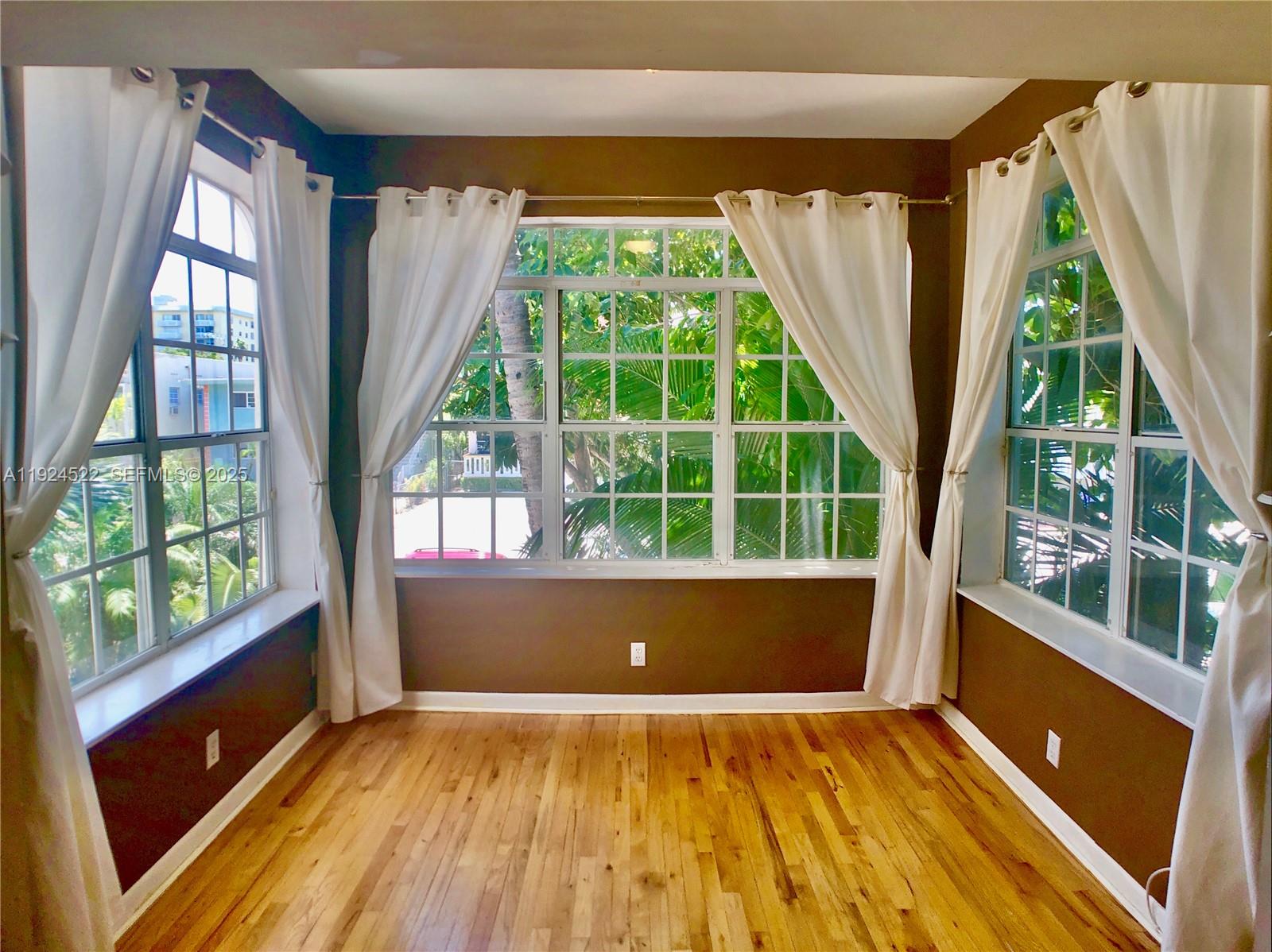 1127 Euclid Ave #203 Miami Beach, FL 33139