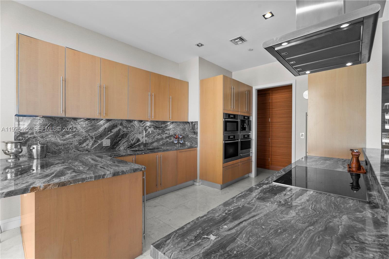 900 Brickell Key Blvd #803 Miami, FL 33131